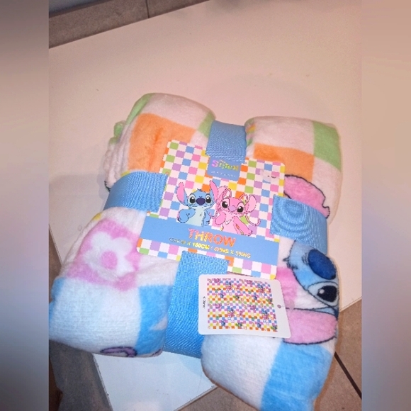 Stitch and Angel Throw and Pillow Set - Picture 2 of 3